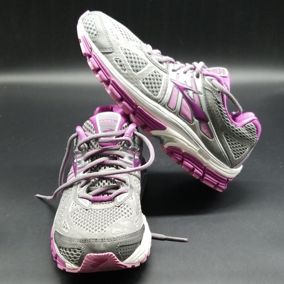 brooks ariel womens shoes